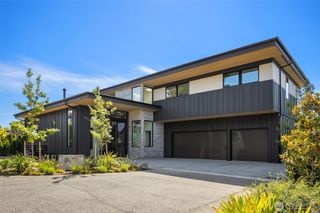 5917 104th Place NE, Kirkland, WA 98033