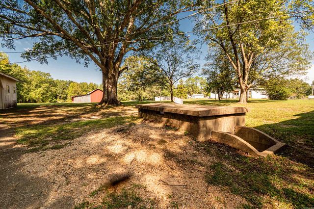 407 Grand Ave, Banks, AR 71631