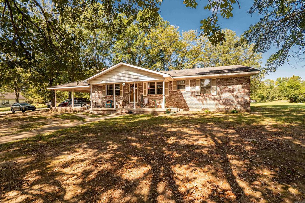 407 Grand Ave, Banks, AR 71631