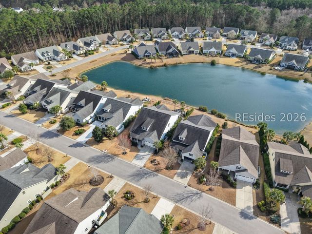 35 Foxpath Ln, Bluffton, SC 29910