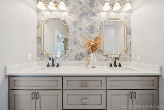 210 S Bluff Street A, Catoosa, OK 74015