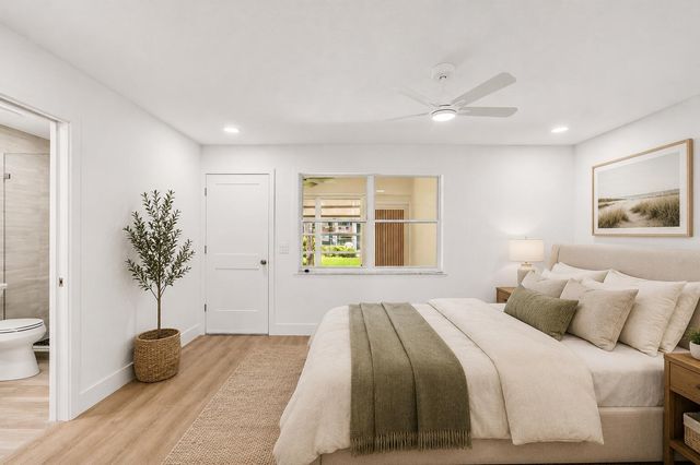 1007 South Drive, Delray Beach, FL 33445