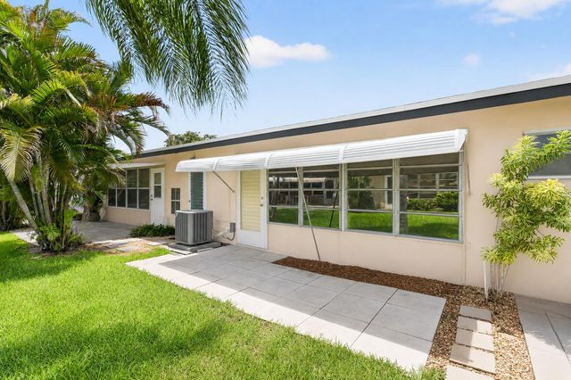 1007 South Drive, Delray Beach, FL 33445