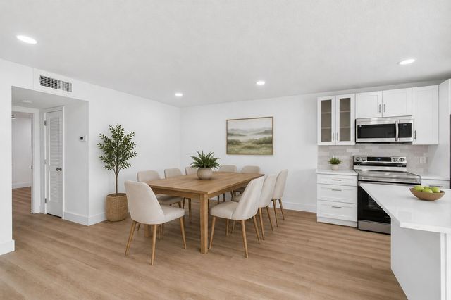 1007 South Drive, Delray Beach, FL 33445