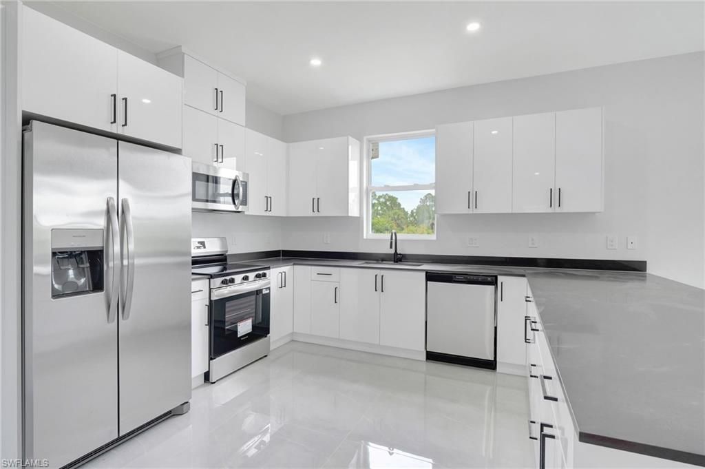 1072 Norton AVE S, Lehigh Acres, FL 33974