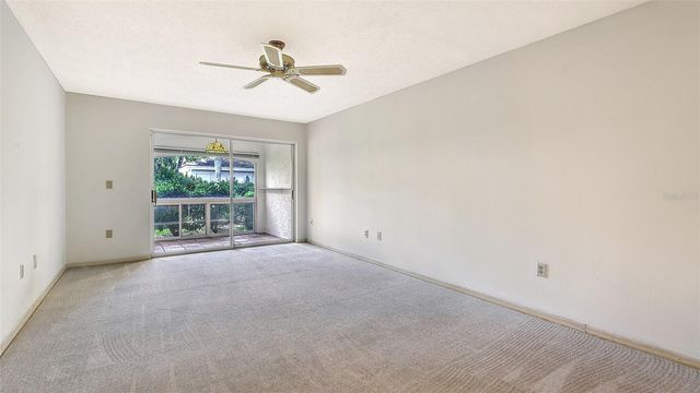 4429 OAKLEY GREENE 6, Sarasota, FL 34235
