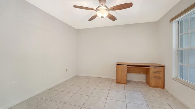 4429 OAKLEY GREENE 6, Sarasota, FL 34235