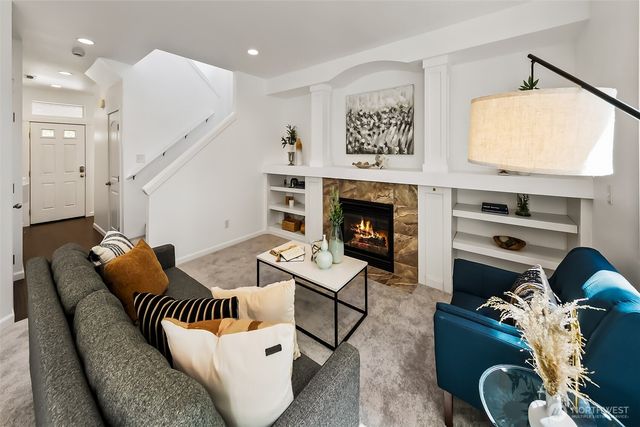 11341 5th Avenue SW, Seattle, WA 98146