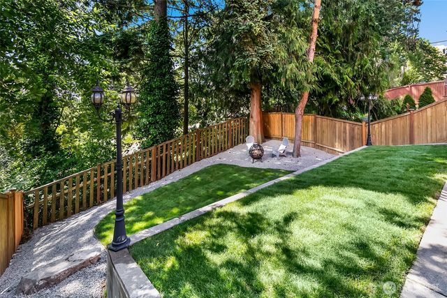 11341 5th Avenue SW, Seattle, WA 98146