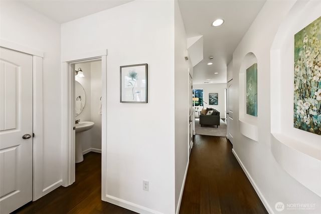 11341 5th Avenue SW, Seattle, WA 98146