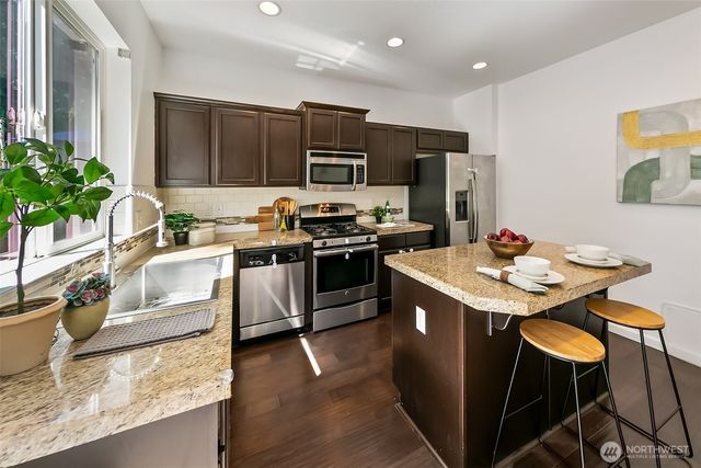 11341 5th Avenue SW, Seattle, WA 98146