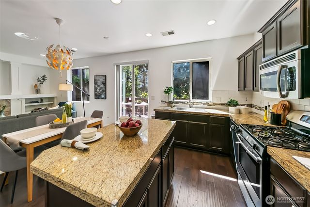 11341 5th Avenue SW, Seattle, WA 98146