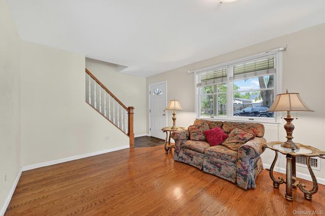 106 Cedar Avenue, Pearl River, NY 10965