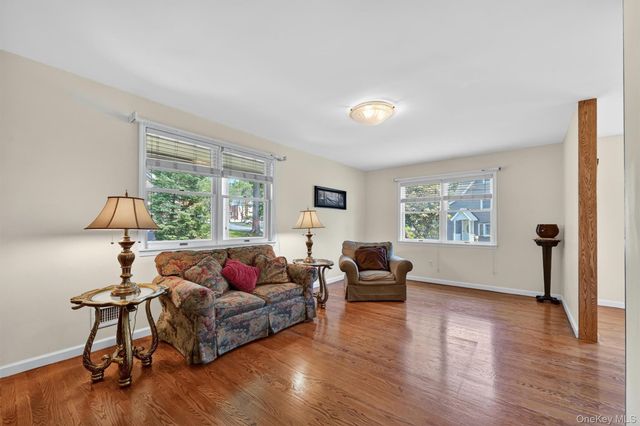 106 Cedar Avenue, Pearl River, NY 10965