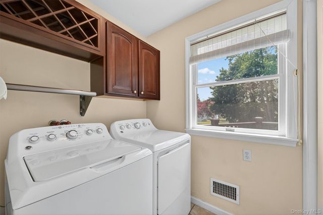 106 Cedar Avenue, Pearl River, NY 10965