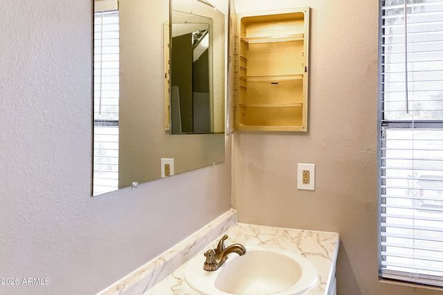 4055 E CAMINO Street, Mesa, AZ 85205