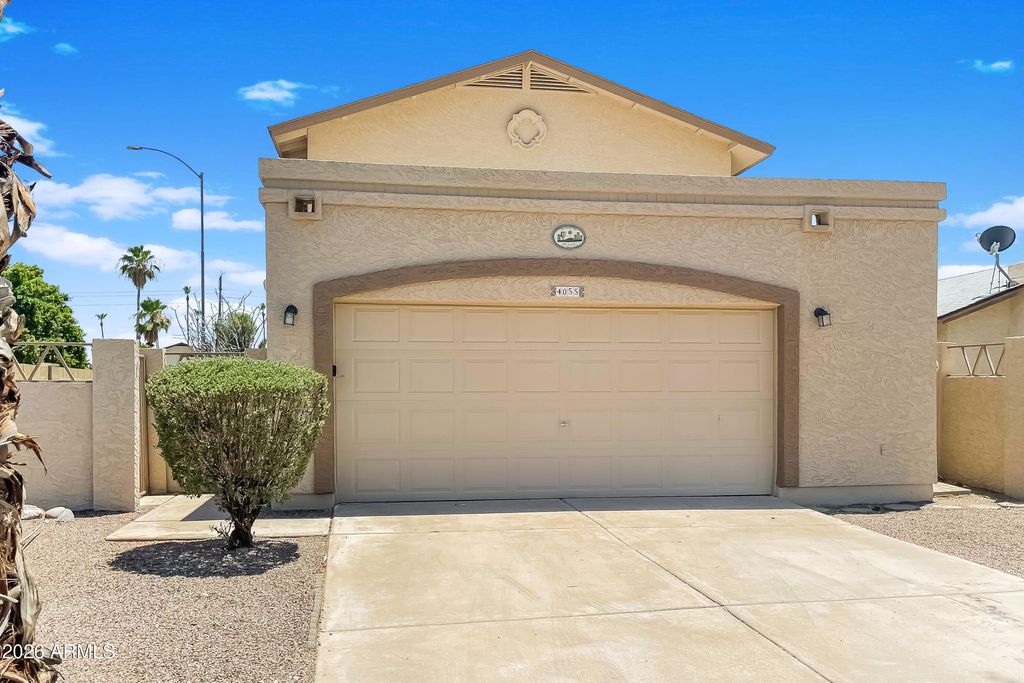 4055 E CAMINO Street, Mesa, AZ 85205