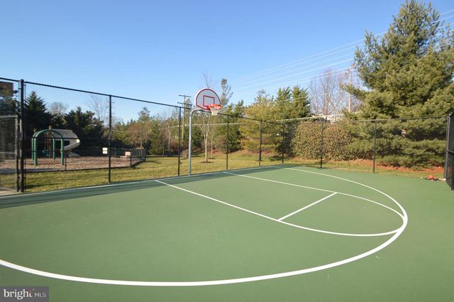 13509 BANNACKER PL, Herndon, VA 20171