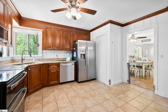 300 Woodvale Avenue, Fountain Inn, SC 29644