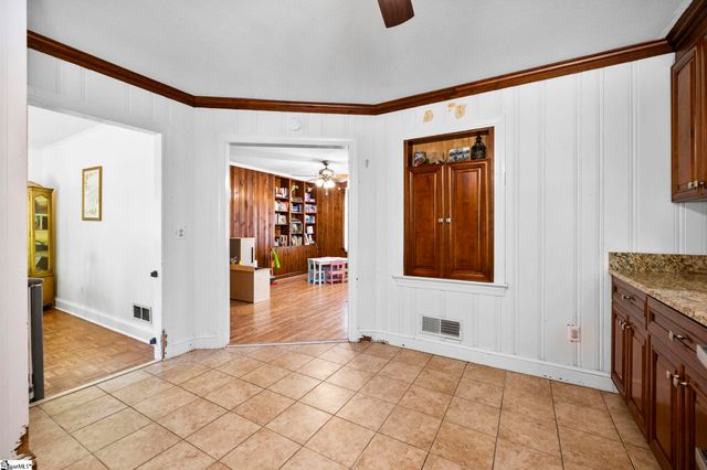 300 Woodvale Avenue, Fountain Inn, SC 29644
