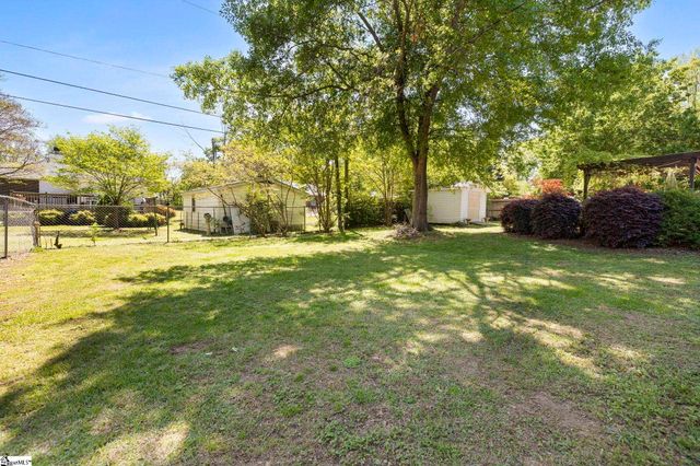 300 Woodvale Avenue, Fountain Inn, SC 29644