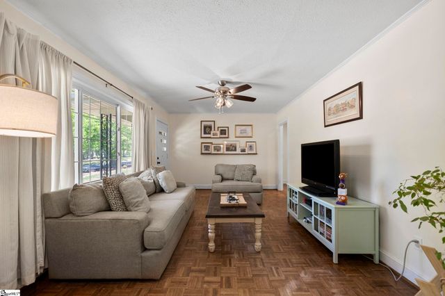 300 Woodvale Avenue, Fountain Inn, SC 29644