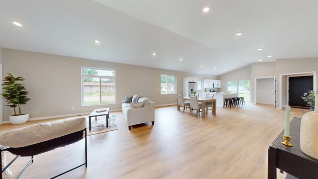 501 11th St. NW, Minot, ND 58703