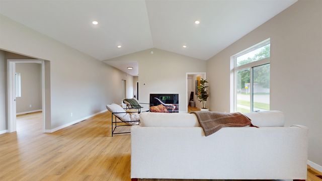 501 11th St. NW, Minot, ND 58703