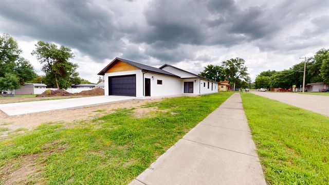 501 11th St. NW, Minot, ND 58703