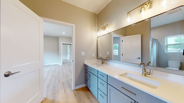 501 11th St. NW, Minot, ND 58703