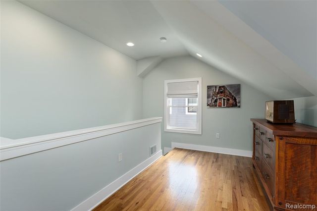 307 Linwood Avenue, Rochester, MI 48307