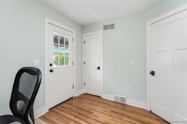 307 Linwood Avenue, Rochester, MI 48307