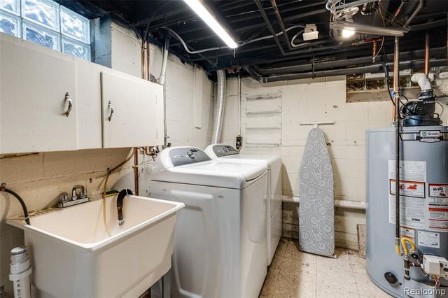 307 Linwood Avenue, Rochester, MI 48307