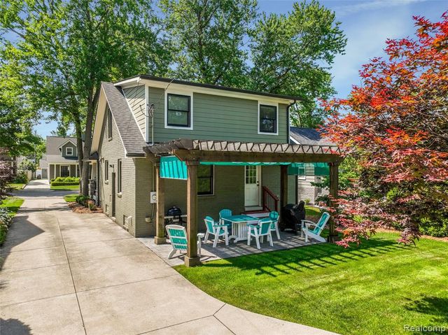307 Linwood Avenue, Rochester, MI 48307