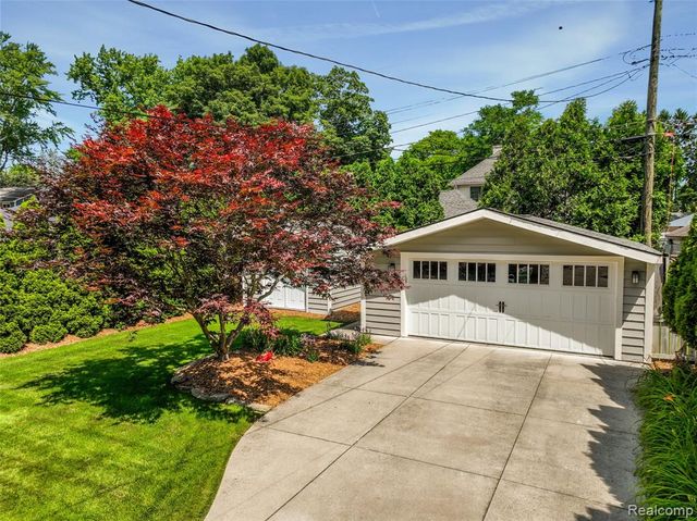 307 Linwood Avenue, Rochester, MI 48307