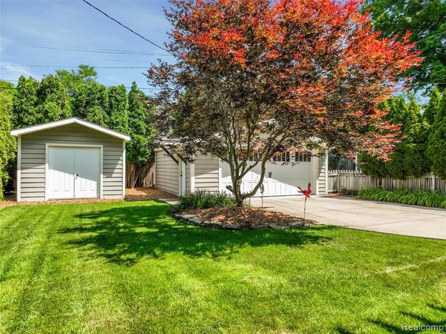 307 Linwood Avenue, Rochester, MI 48307