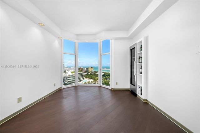 300 S Pointe Dr 1501, Miami Beach, FL 33139