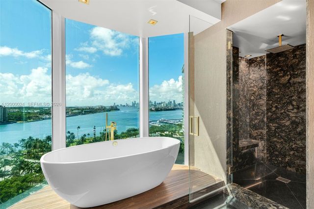 300 S Pointe Dr 1501, Miami Beach, FL 33139