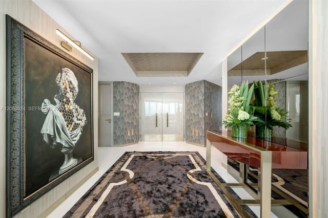 300 S Pointe Dr 1501, Miami Beach, FL 33139