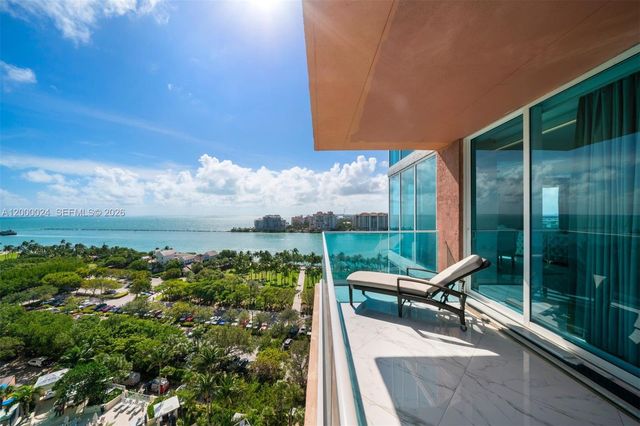 300 S Pointe Dr 1501, Miami Beach, FL 33139