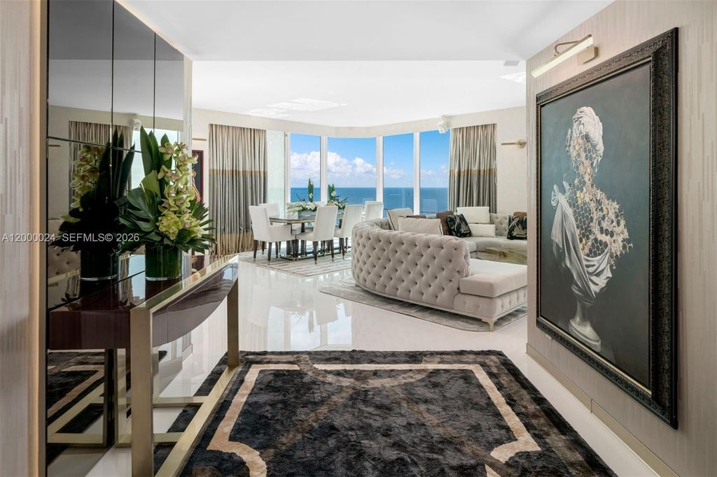 300 S Pointe Dr 1501, Miami Beach, FL 33139