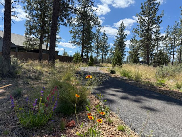 1343 NW Ochoa Drive, Bend, OR 97703