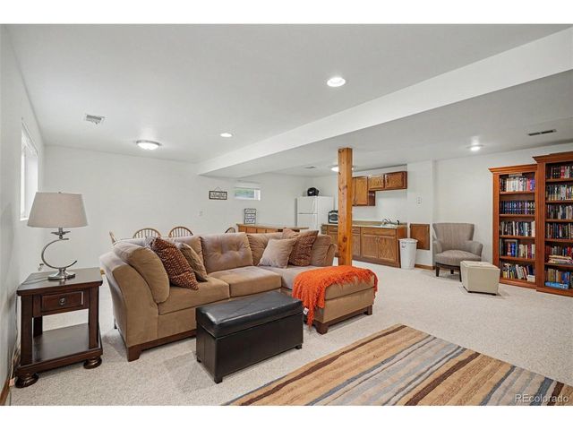 9381 Mcshane Ct, Parker, CO 80134