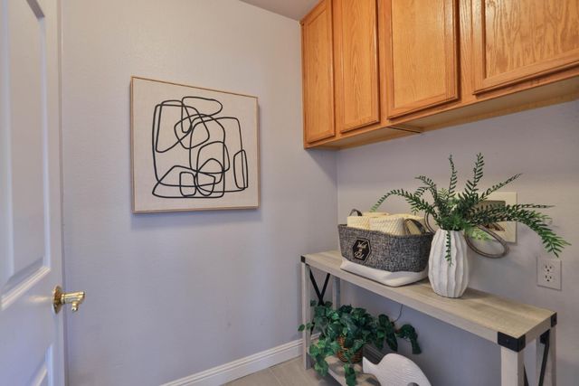 887 Martiri Drive, Gilroy, CA 95020