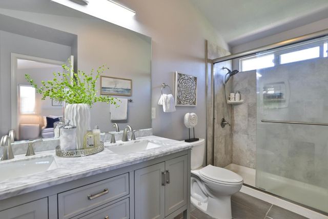 887 Martiri Drive, Gilroy, CA 95020