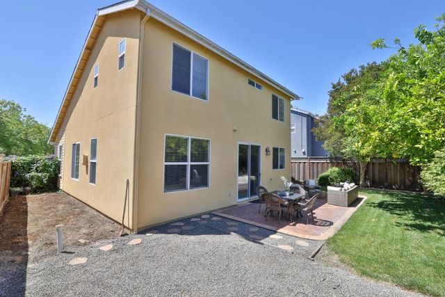 887 Martiri Drive, Gilroy, CA 95020