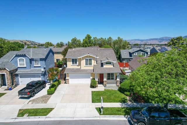 887 Martiri Drive, Gilroy, CA 95020
