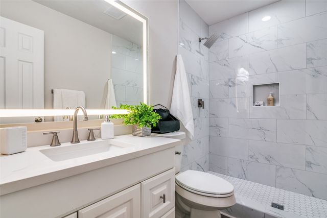 6402 Casa Vista Drive, Garland, TX 75043