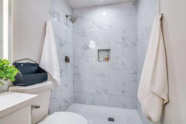 6402 Casa Vista Drive, Garland, TX 75043