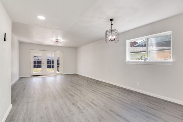 6402 Casa Vista Drive, Garland, TX 75043